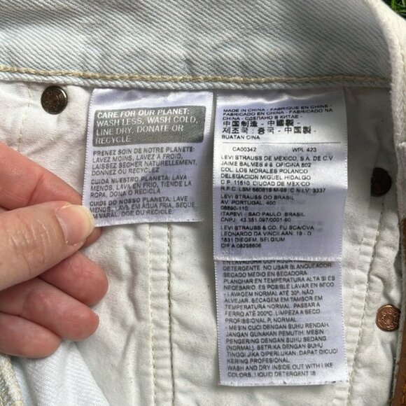 COPY - LEVIS 501 Cut Off Denim Shorts size 28 - Picture 6 of 8